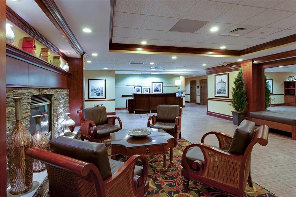 Hampton Inn Waynesboro/Stuarts Draft Fishersville Interior photo